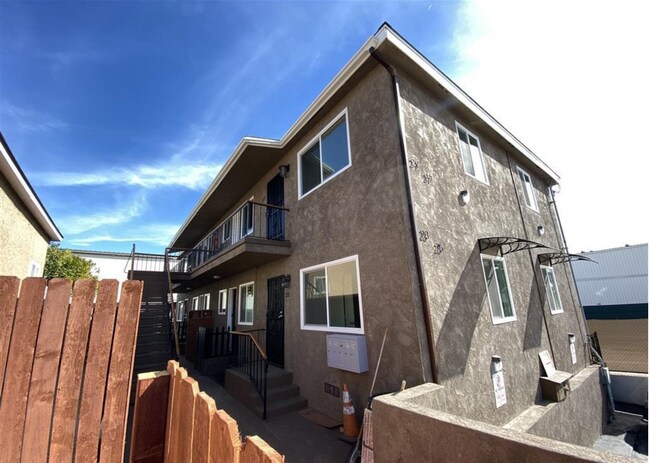 Building Photo - 29 19th St