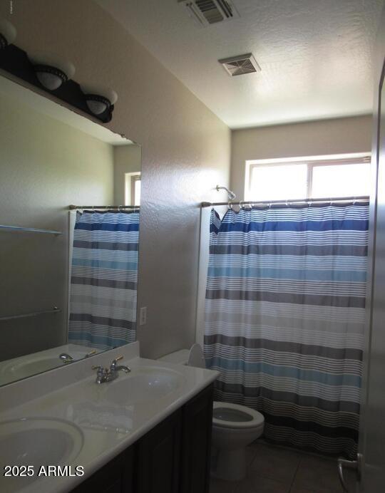 Building Photo - 637 E Indian Wells Pl