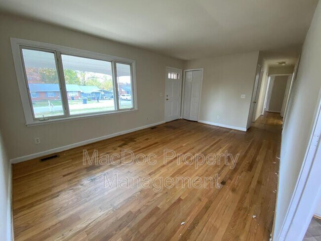 Building Photo - 712 Payton Dr