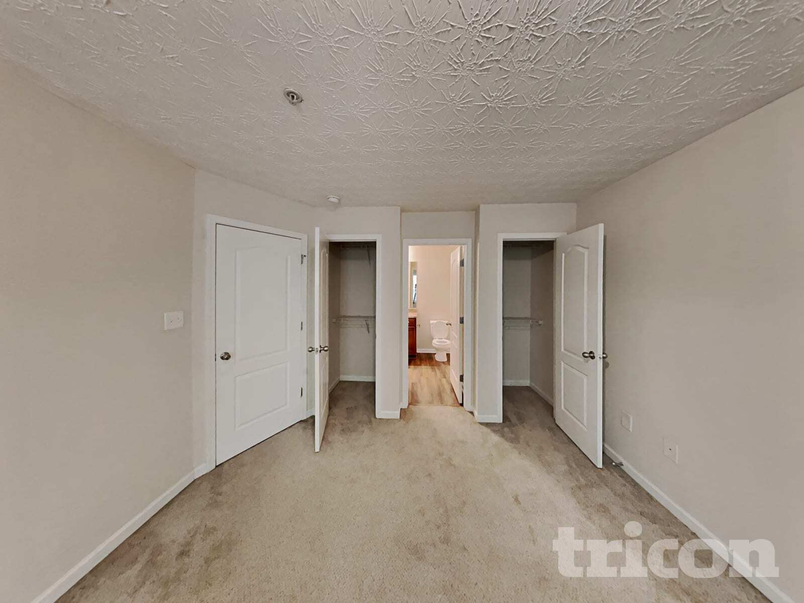 Building Photo - 1024 Weatherwood Pl NE