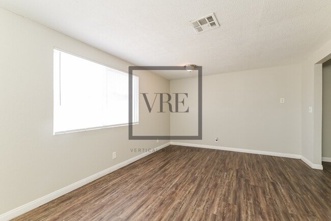 Building Photo - 3352 Fico Ave