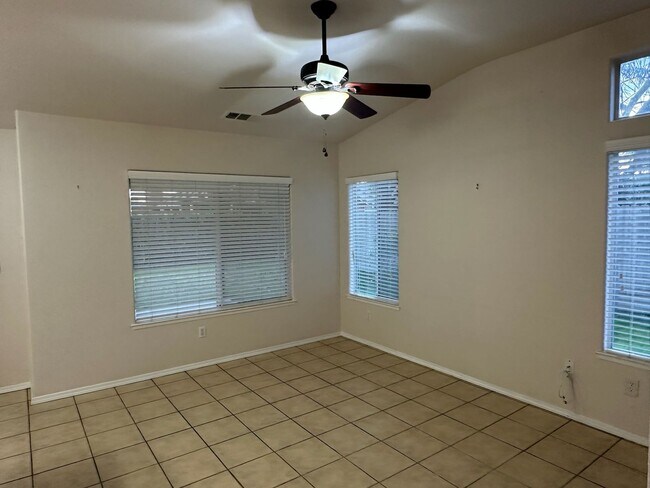 Building Photo - 5449 W Ashland Ct