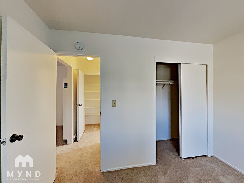 Building Photo - 2376 Sutter Ave