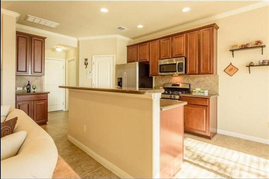 Building Photo - 14001 Avery Ranch Blvd
