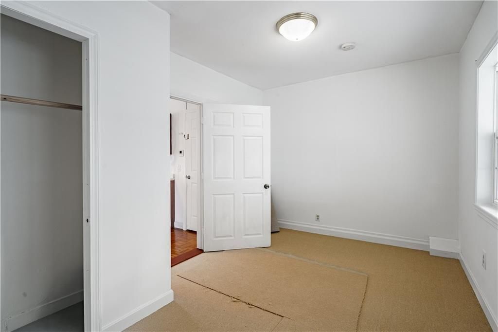 Building Photo - 21 Lilac St