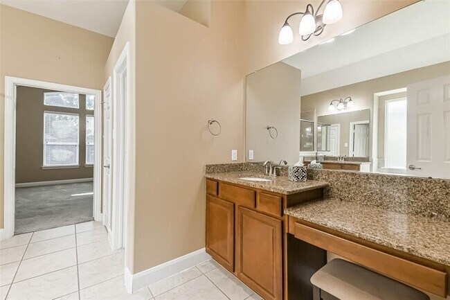Building Photo - 13911 Desert Trace Ct