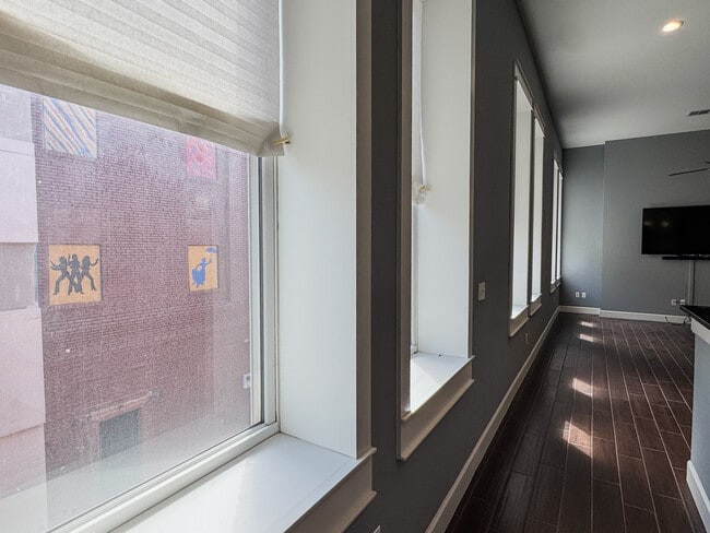 Building Photo - 2901 Lee St