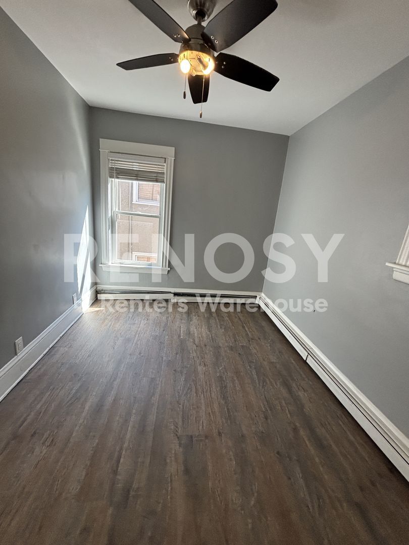 Building Photo - 3224 Nicollet Ave