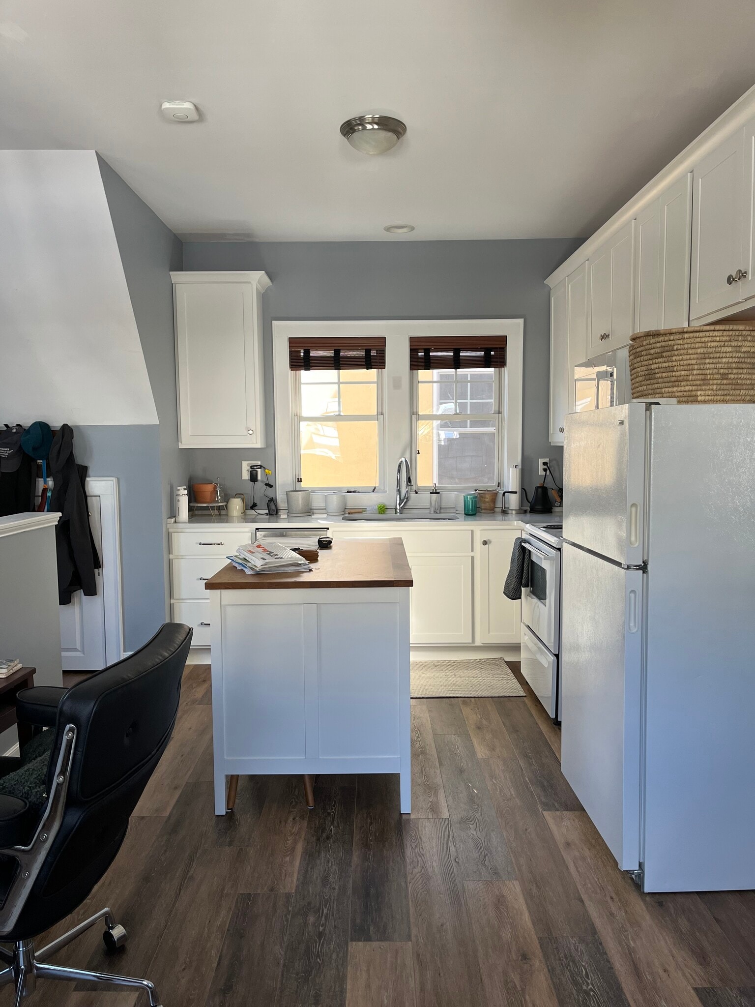 Kitchen (Island not Included) - 106 Caty Ln