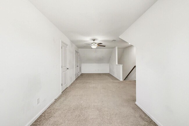 Building Photo - 188 Woodward Rd