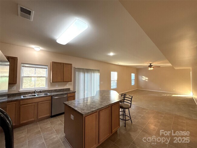 Building Photo - 134 Ashton Dr