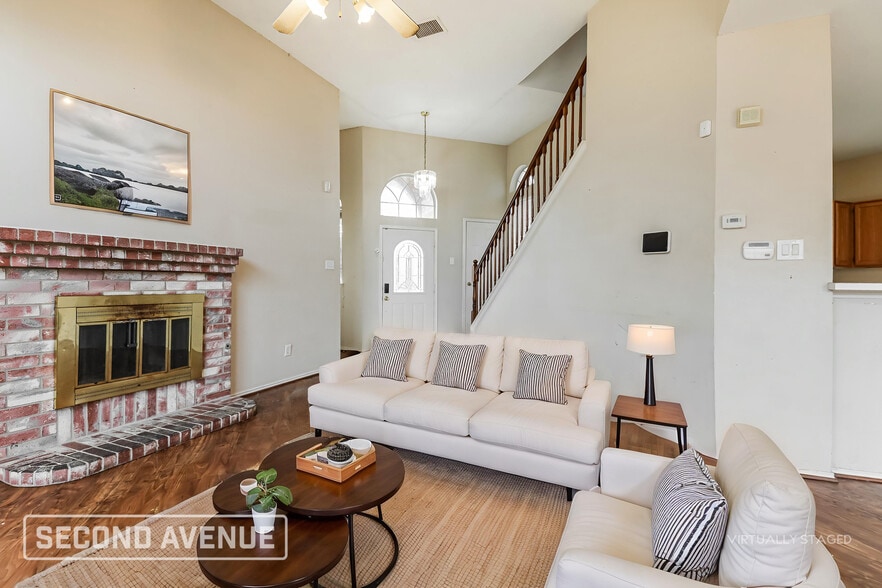 Building Photo - 2124 Amber Springs