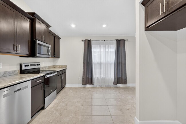 Building Photo - 8118 Merano Ave