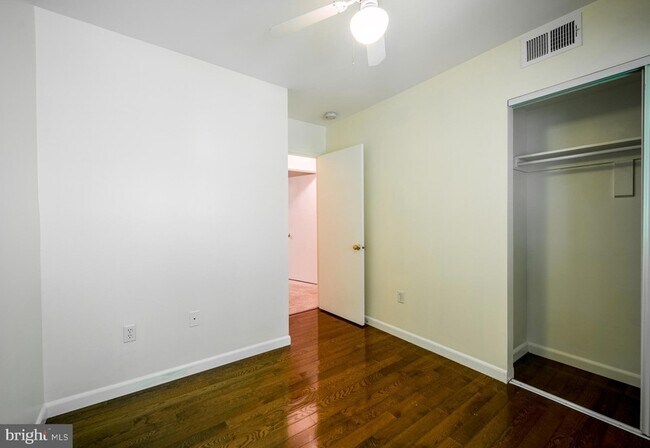 Building Photo - 2455 Pyrenees Ct