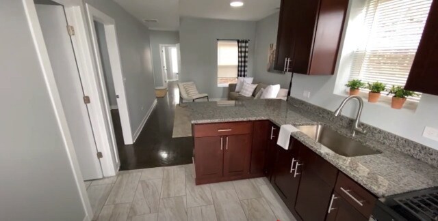 Building Photo - 3123 W Monroe St