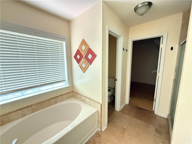 Building Photo - 6535 Whirlaway Dr