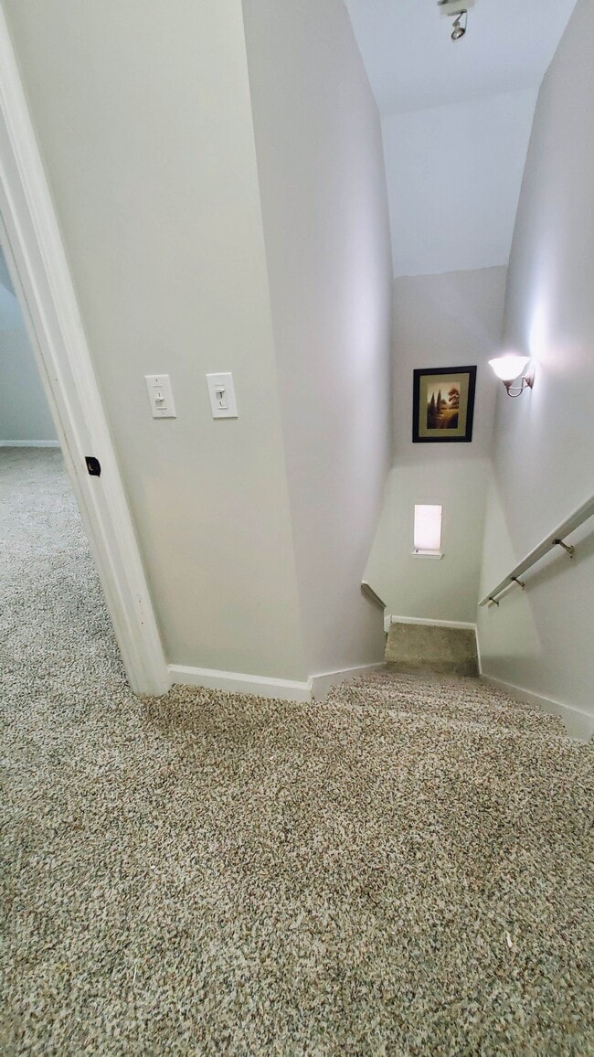 Building Photo - 1126 Lenny Ln