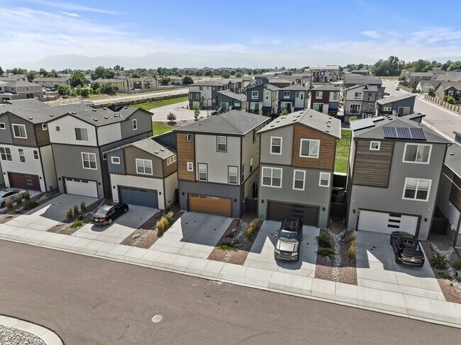 Building Photo - 2464 Jazzy Lady Ct