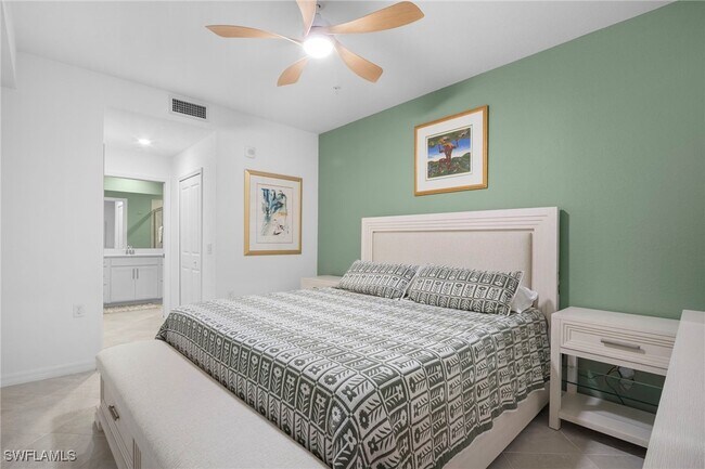 Building Photo - 15345 Grn Acrs Ave