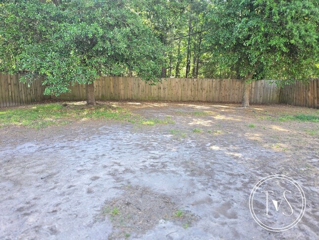 Building Photo - 139 Wax Myrtle Ct