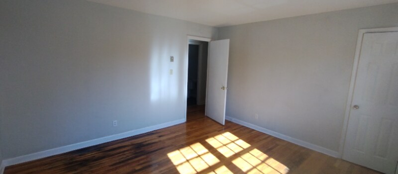 Building Photo - 2667 Dr Carver Rd