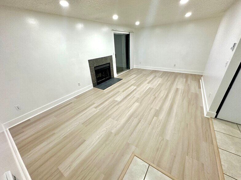 Building Photo - 11416 19th Avenue Ct S