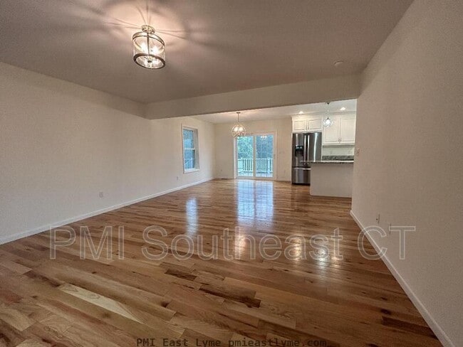 Building Photo - 23 Quakertown Mdws