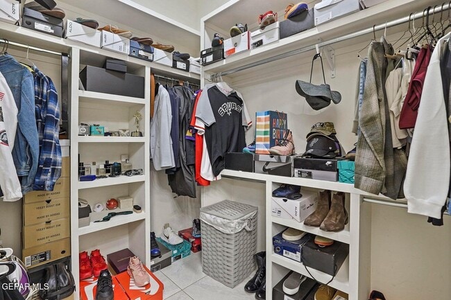 Building Photo - 244 Saltford Pl