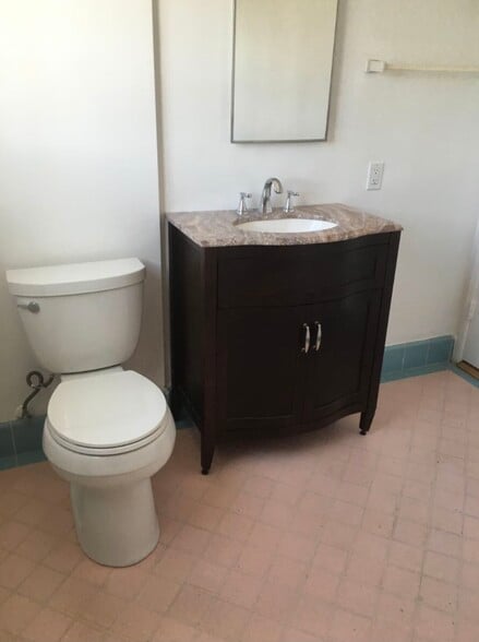 Bathroom - 7039 W Manchester Ave