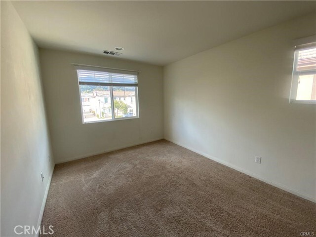 Building Photo - 690 Huron Pl