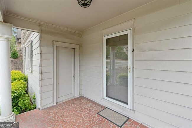 Building Photo - 2116 E Roxboro Rd NE