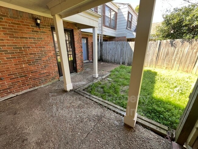 Building Photo - 3637 Haughton Ln