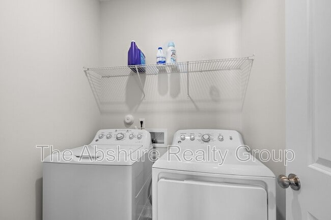 Building Photo - 109 Barnwell Loop