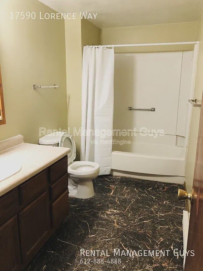 Building Photo - 17590 Lorence Way