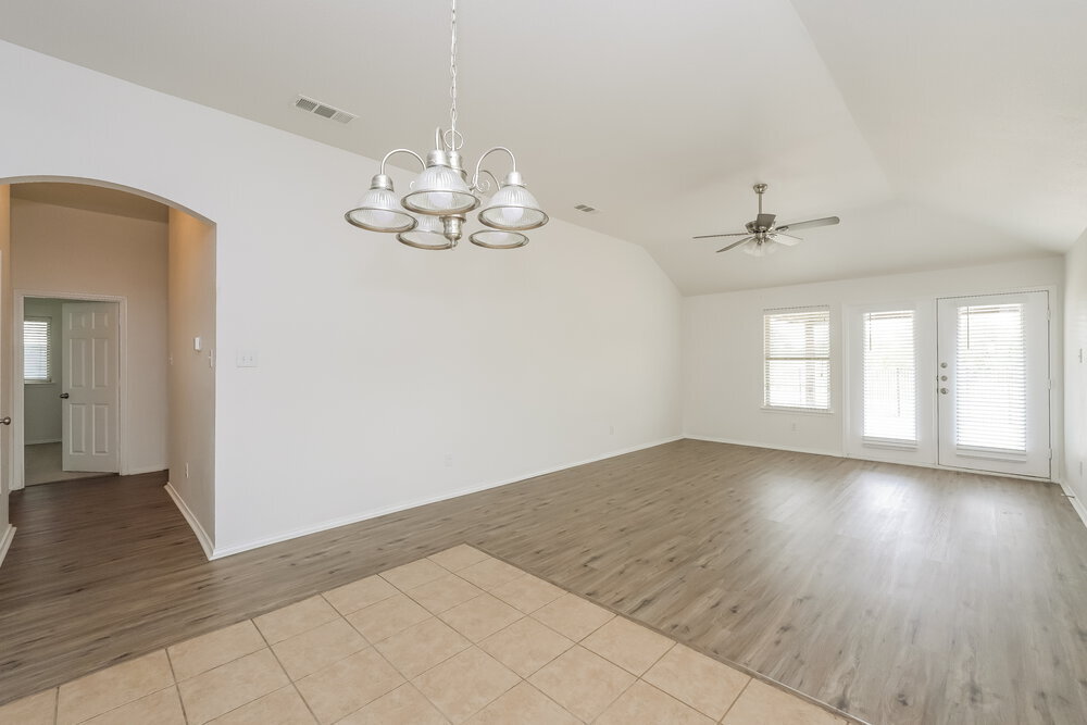 Building Photo - 16301 Severn Ln