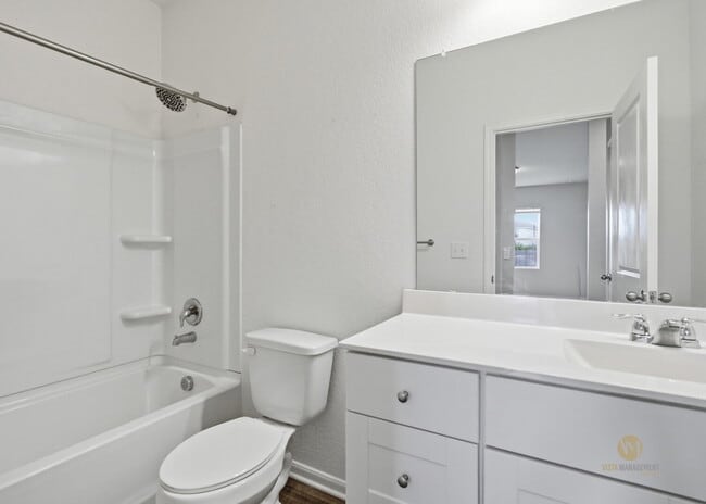 Building Photo - 5625 Pearl Mdw