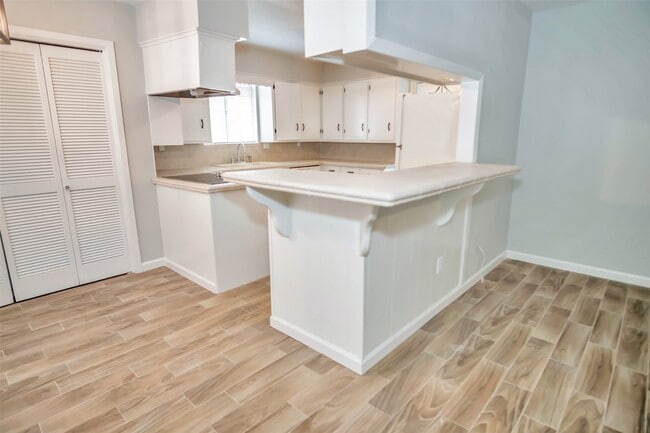 Building Photo - 1715 Capstan Rd