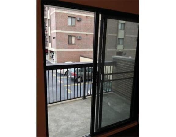 Building Photo - 164 Galen St