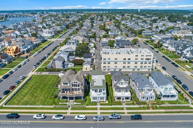 Building Photo - 305 Ocean Ave