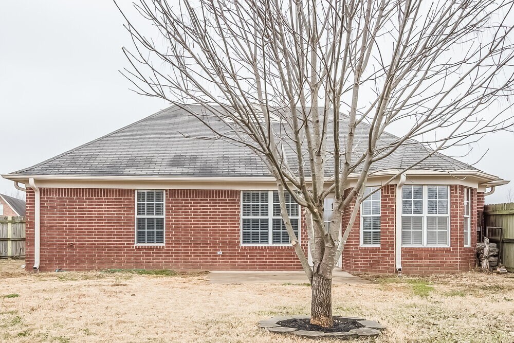 Building Photo - 6284 Manchester Cove