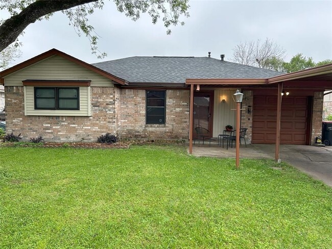 Primary Photo - 615 Northbend Dr