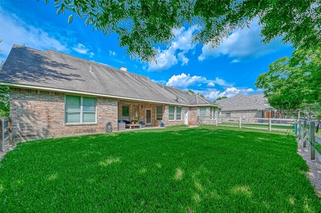 Building Photo - 32515 Westminster Dr