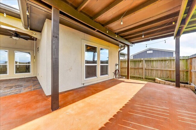 Building Photo - 2417 Badlands Dr