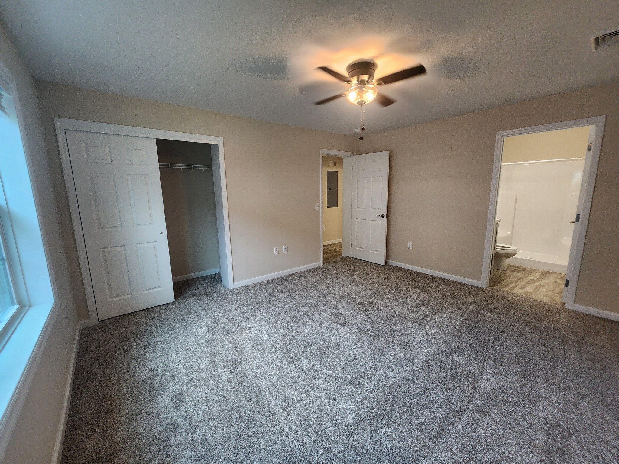 Building Photo - 50 Nicholas Ln