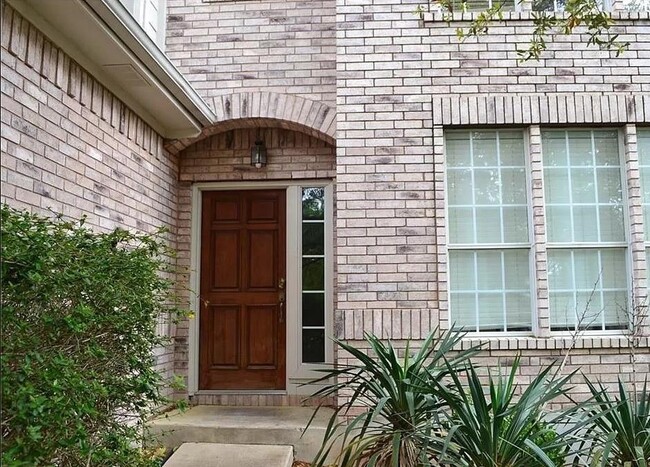 Building Photo - 2210 Equestrian Trail