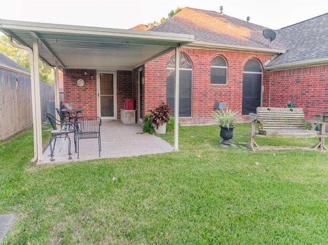 Primary Photo - 3638 Desert Run Dr