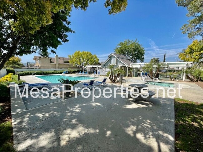 Building Photo - 4342 Ironwood Dr