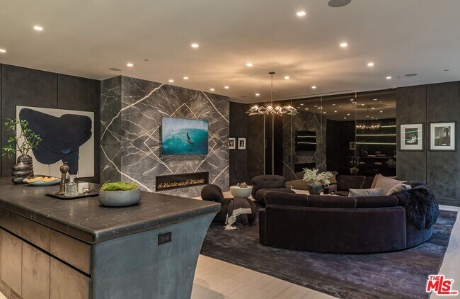 Building Photo - 1335 Carla Ln