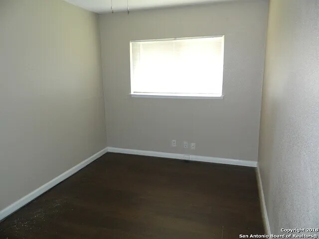 Building Photo - 1078 Honey Tree St