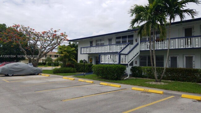 Building Photo - 235 Northampton L